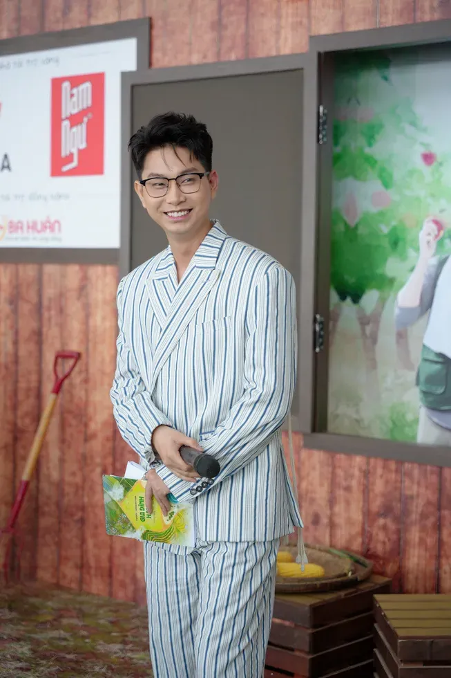 Hình ảnh chương trình Họp báo Gia đình Haha (5)