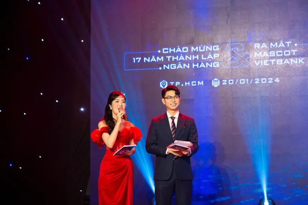 Hình ảnh chương trình Gala Dinner kỷ niệm 17 năm thành lập Vietbank (2)